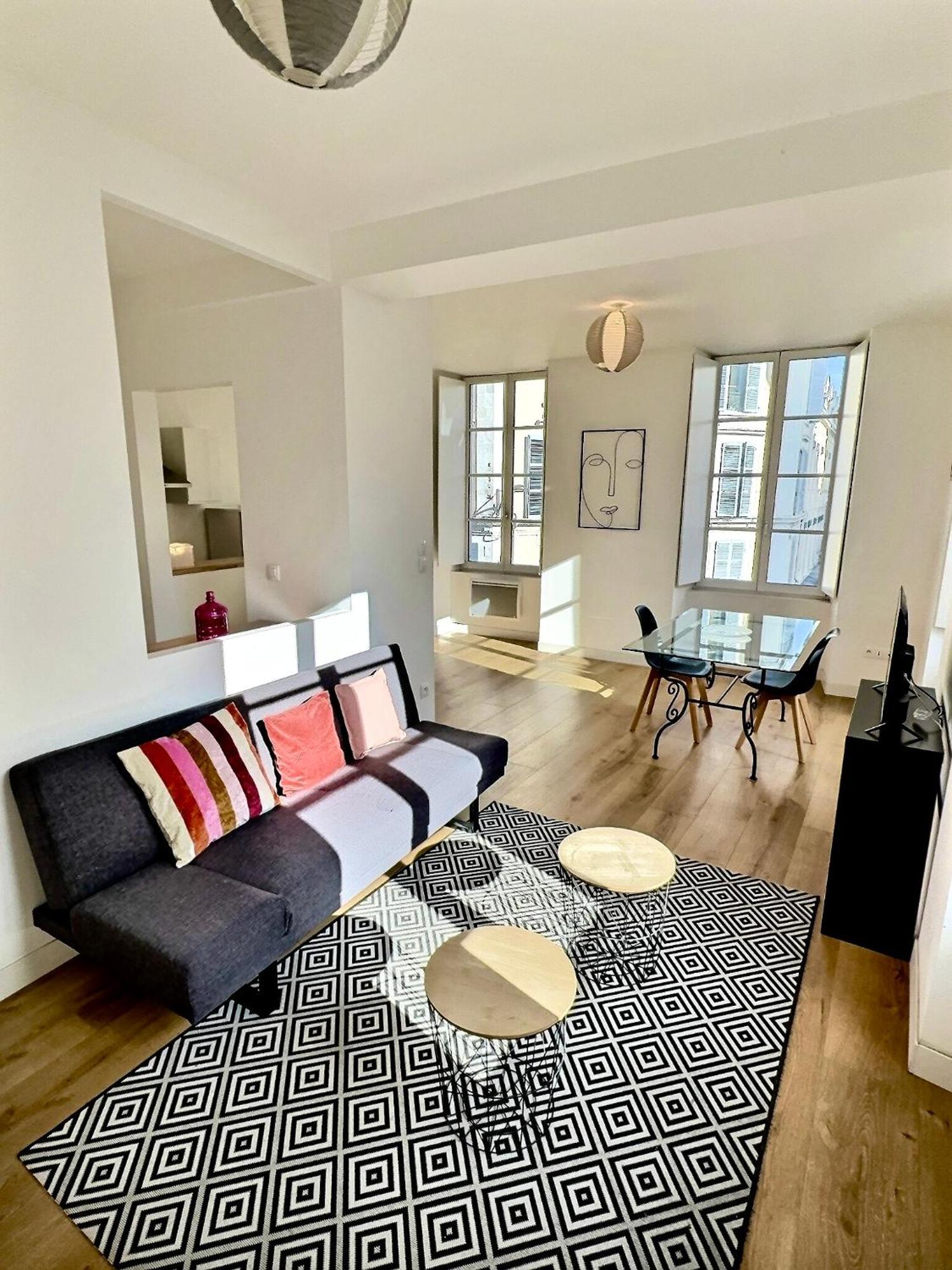 Wonderhost, Au Coeur Du Quartier Du Chateau По Екстериор снимка